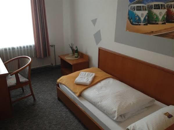 Hotel Neun 3/4 Celle Bagian luar foto